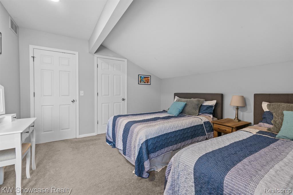 4687 Fairway Court, Waterford, MI 48328 — Photo 26
