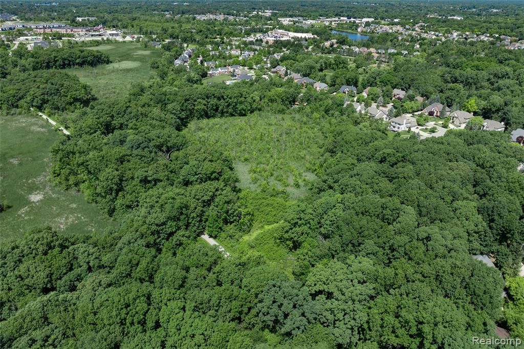 7422 Autumn Hill Drive, West Bloomfield, MI 48323 — Photo 52