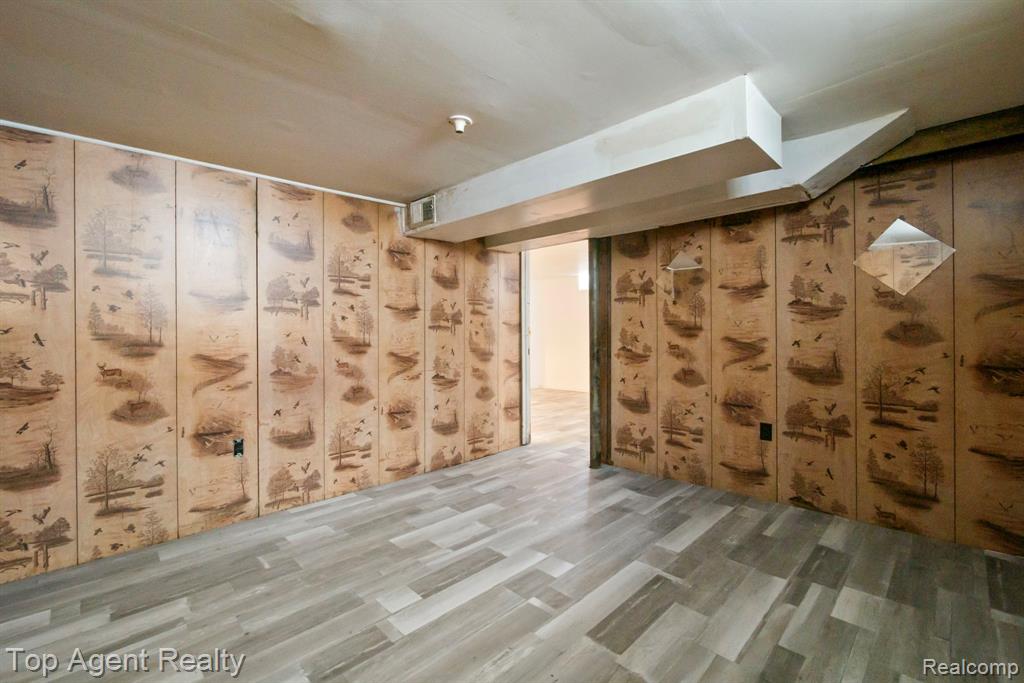 520 Linda Vista Drive, Pontiac, MI 48342 — Photo 28