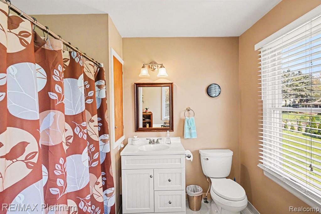 61959 Topsfield Lane, South Lyon, MI 48178 — Photo 19
