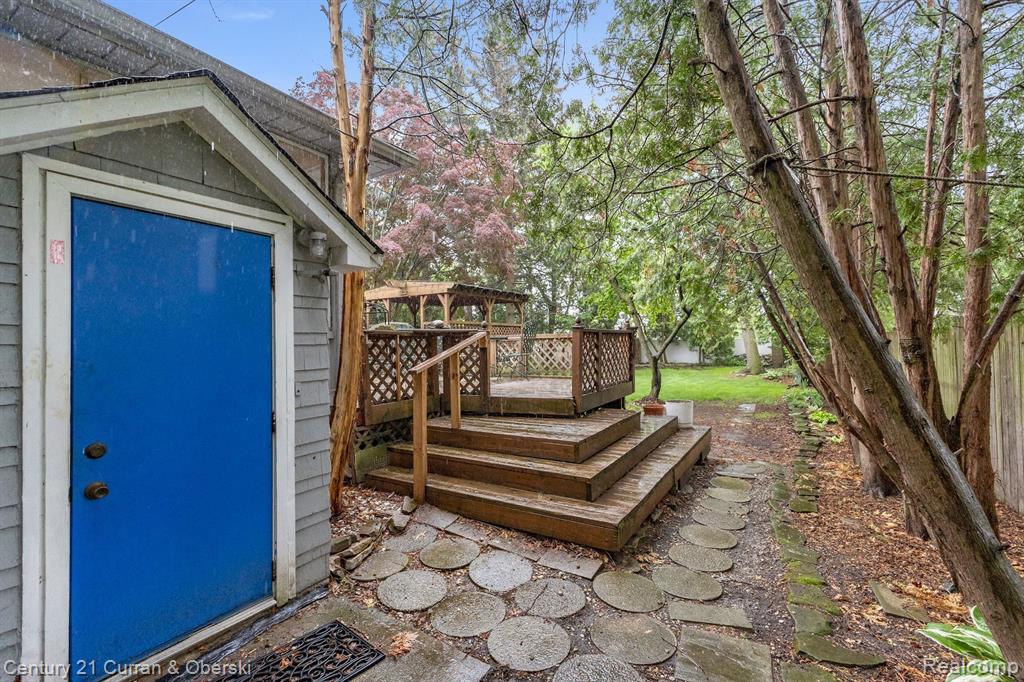 449 SPRUCE Street, Wyandotte, MI 48192 — Photo 39