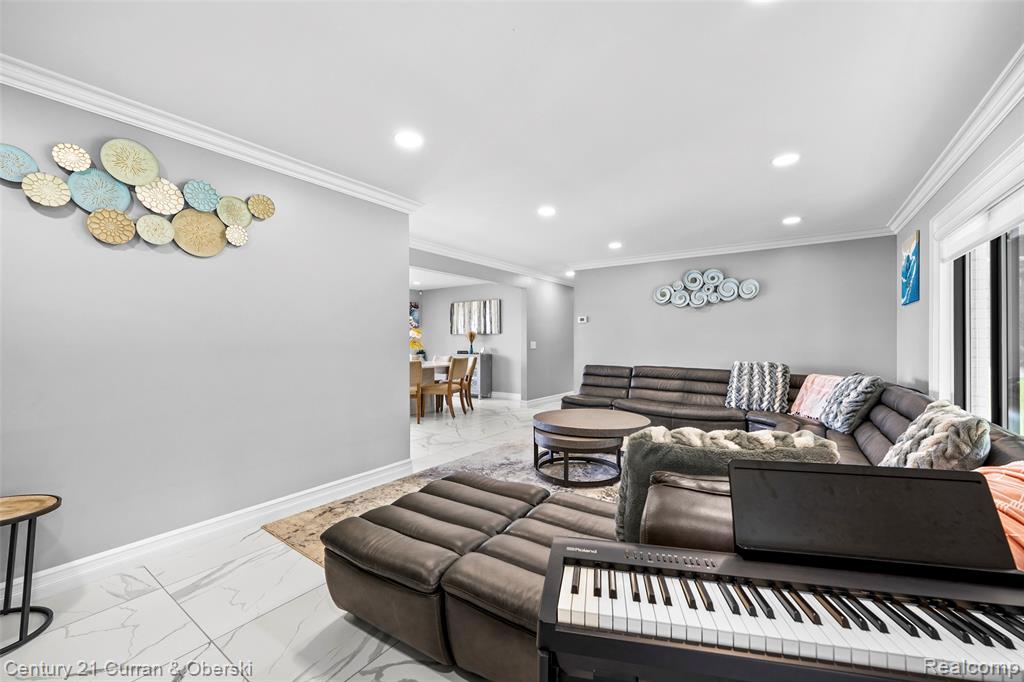4255 Lakewood Drive, Waterford, MI 48329 — Photo 5