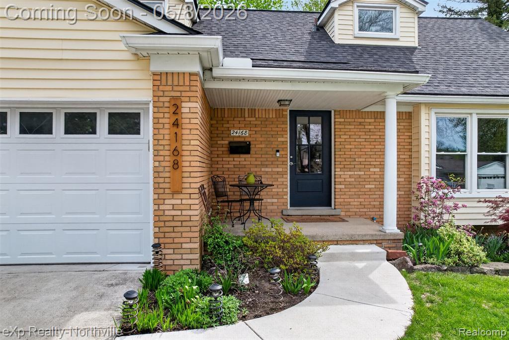 24168 Saint Mary Court, Farmington, MI 48336 — Photo 4