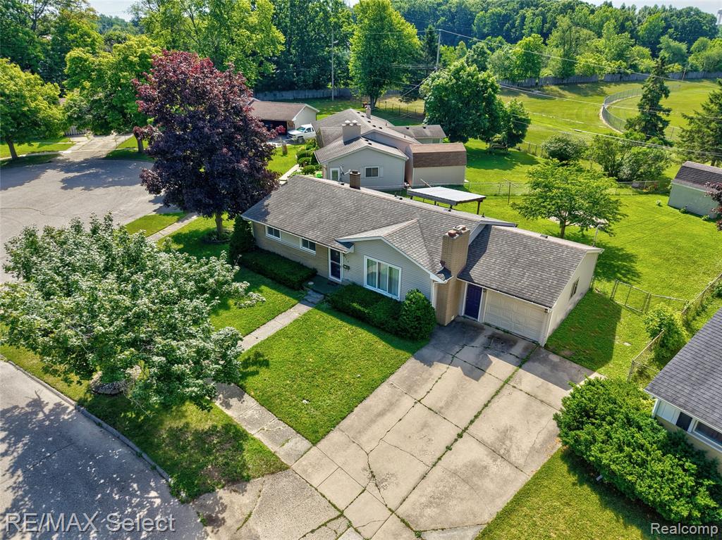 574 Poplar Street, Clio, MI 48420 — Photo 2