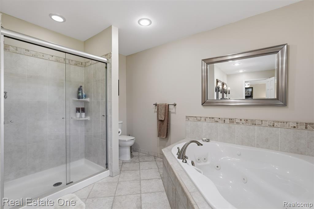 6514 Mountview Court, Brighton, MI 48116 — Photo 22