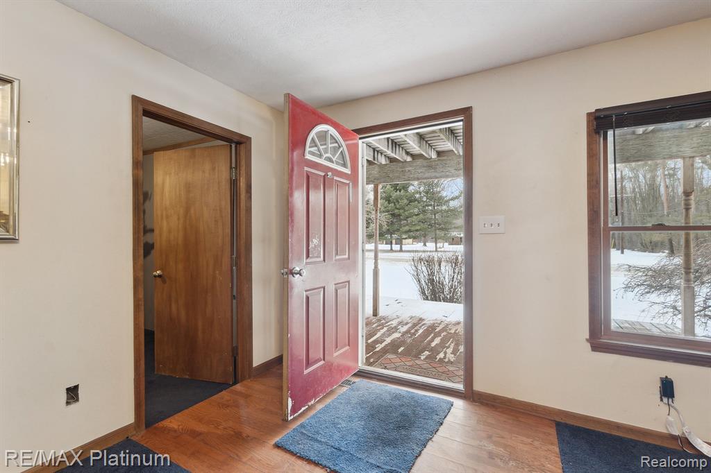 7366 W ALLEN Road, Fowlerville, MI 48836 — Photo 4