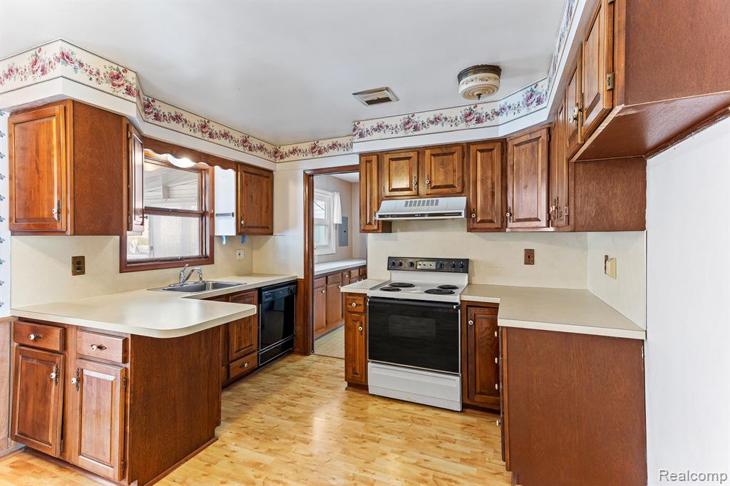 4945 CARLETON ROCKWOOD Road, South Rockwood, MI — Photo 11