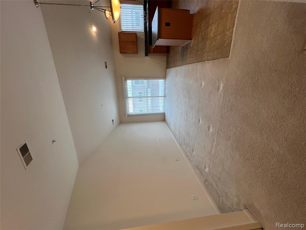 316 N WIXOM Road, Wixom, MI — Photo 14