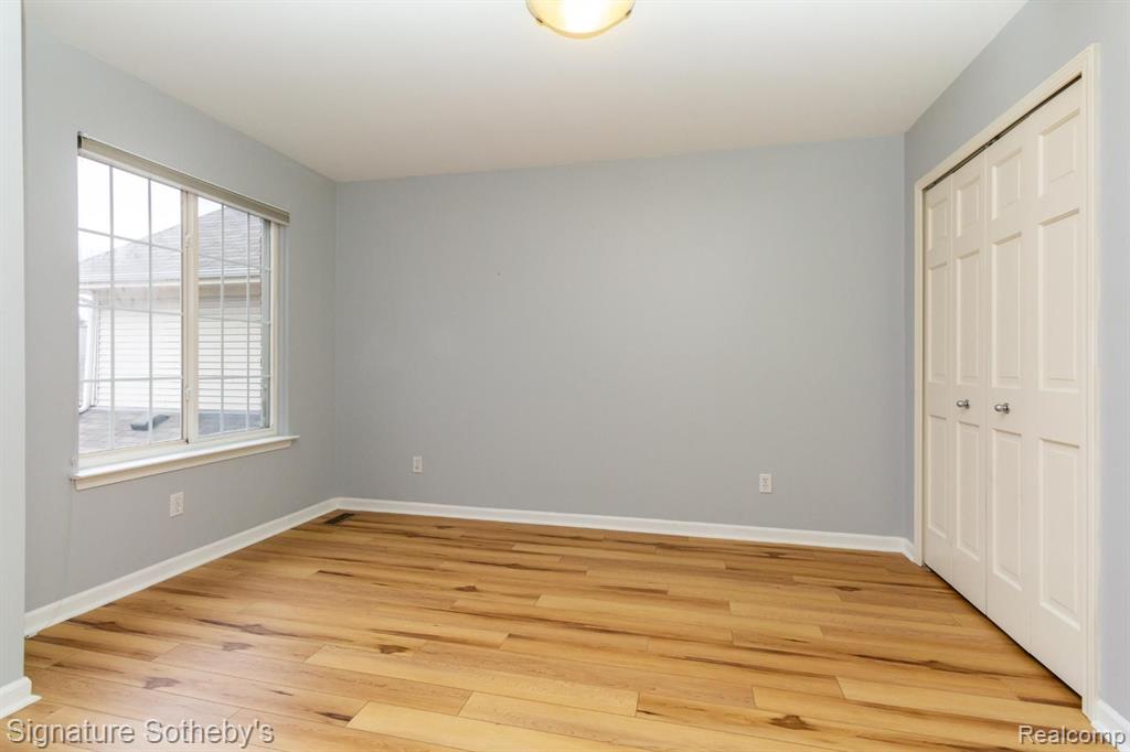 521 James Circle, Royal Oak, MI 48067 — Photo 22