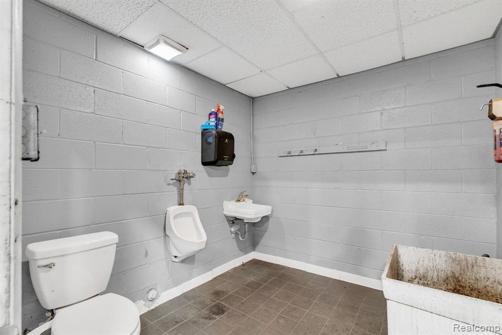 1475 S Newburgh Road, Westland, MI, 48186