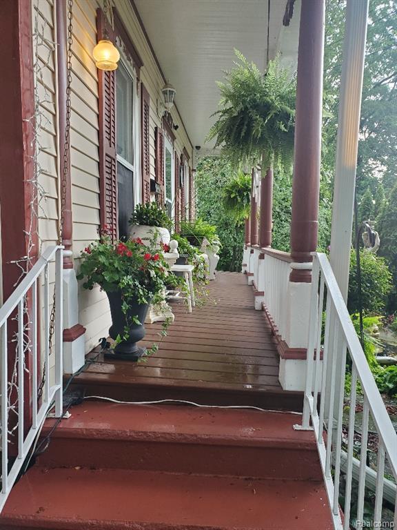 327 Reid Road, Grand Blanc, MI 48439 — Photo 14