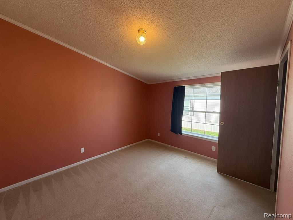 7023 Scarborough Lane, Whitmore Lake, MI 48189 — Photo 22