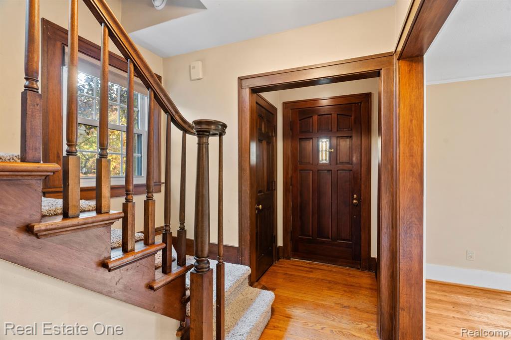 819 S HIGHLAND Street, Dearborn, MI 48124 — Photo 6