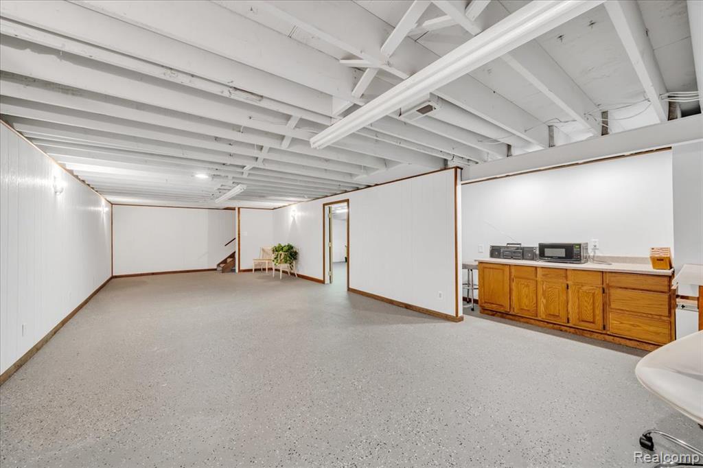 6091 Kings Shire Road, Grand Blanc, MI 48439 — Photo 12