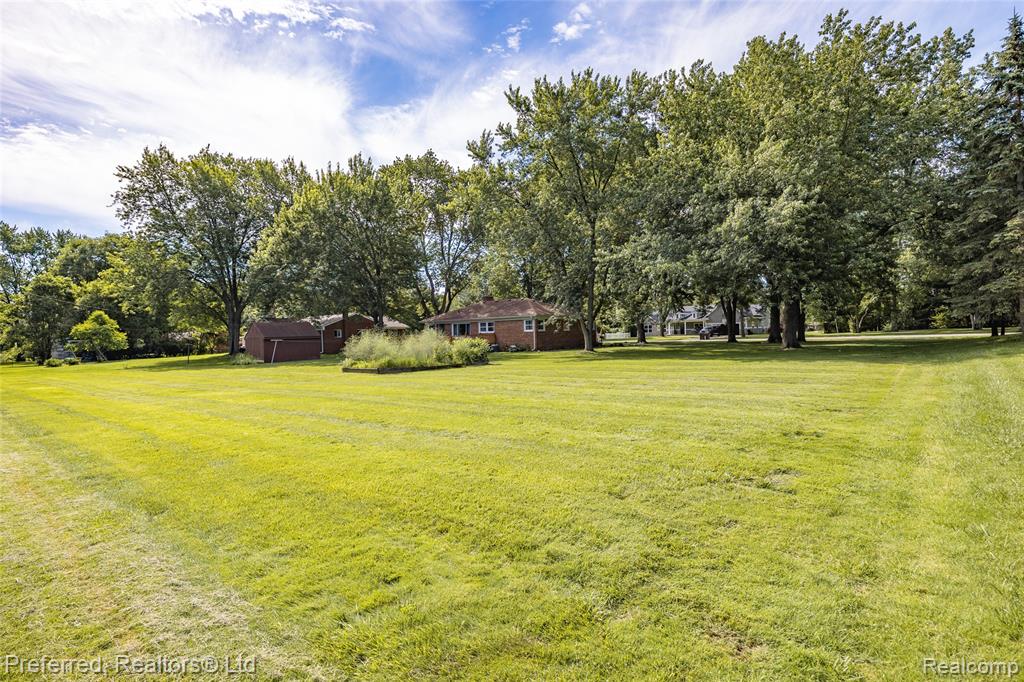 6346 Donaldson Drive, Troy, MI 48085 — Photo 5