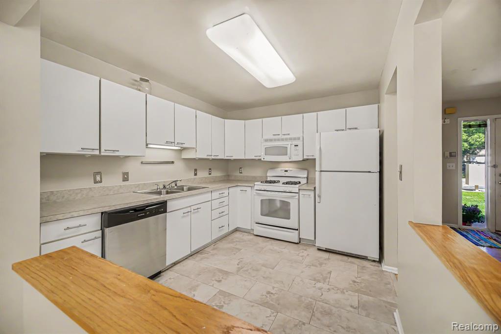 1390 Patricia Avenue, Ann Arbor, MI 48103 — Photo 9