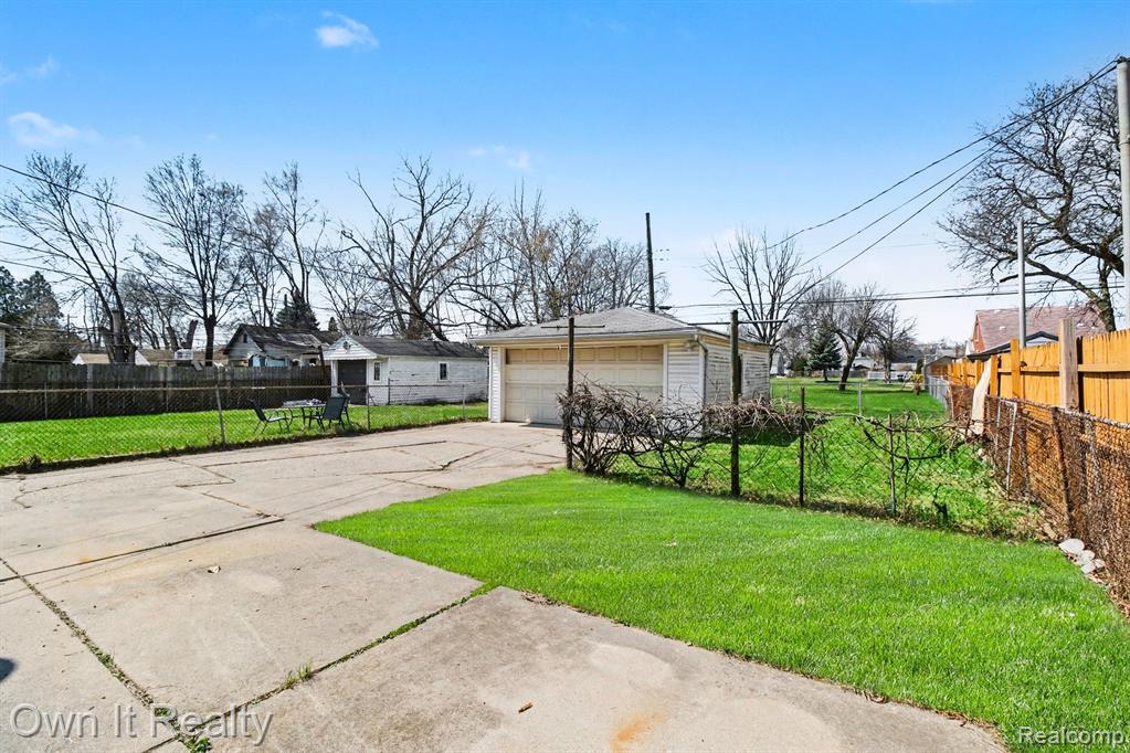 6791 Winthrop Street, Detroit, MI 48228 — Photo 28
