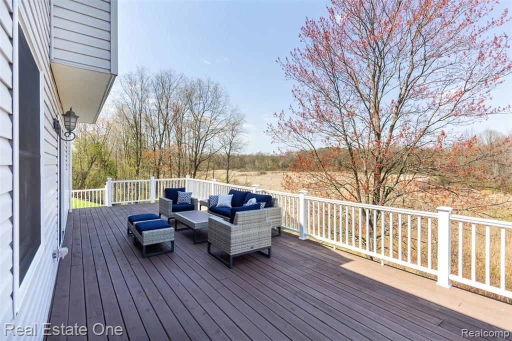 3306 Muirfield Circle, White Lake, MI 48383 — Photo 11
