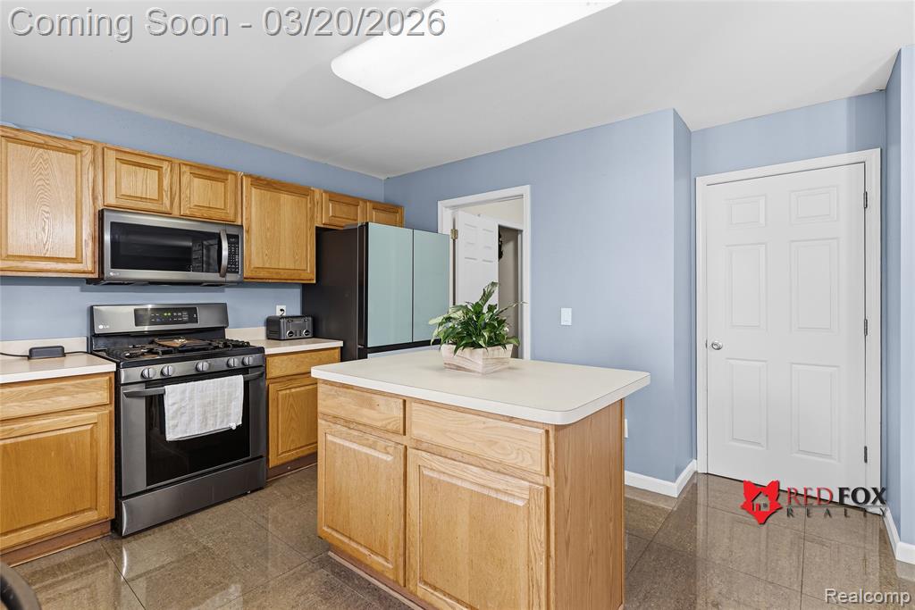 5035 Meadow Crest Circle, Holly, MI 48442 — Photo 17