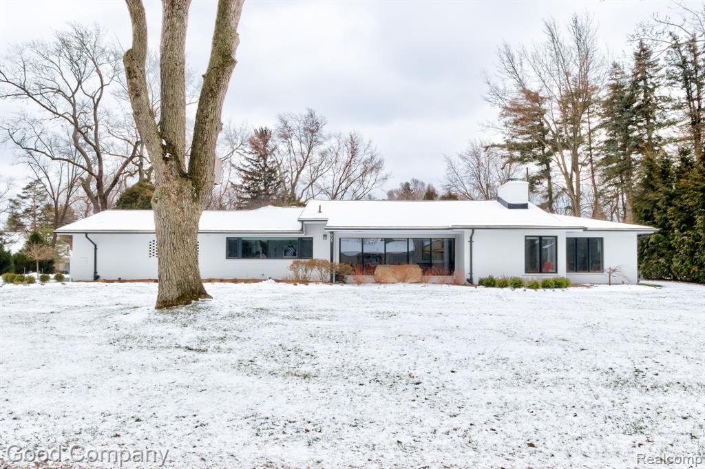 805 N Pemberton Road, Bloomfield Hills, MI 48302 — Photo 57