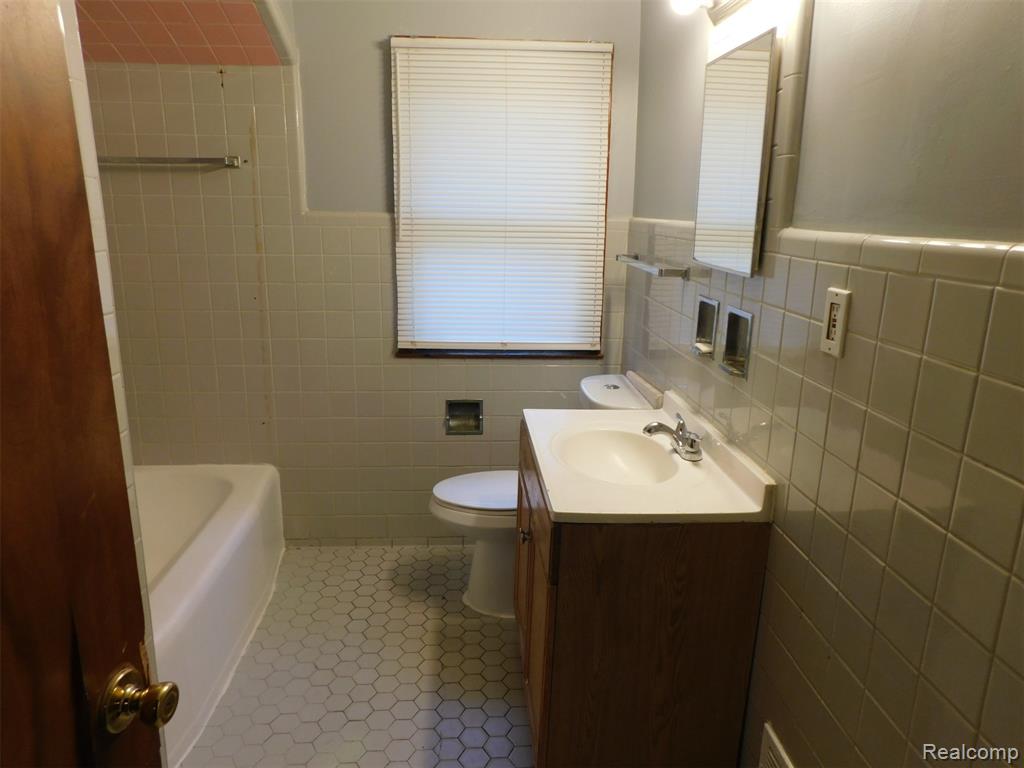 11539 Lakepointe Street, Detroit, MI 48224 — Photo 8
