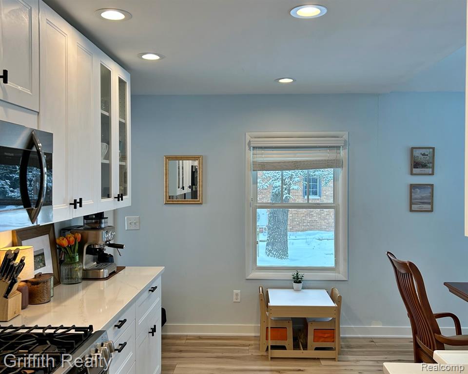 6262 Briggs Lake Drive, Brighton, MI 48116 — Photo 17
