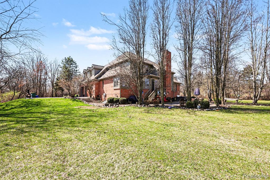 55256 Lee Rd Road, New Hudson, MI 48165 — Photo 4