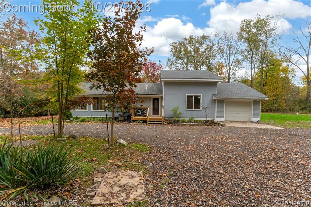11977 Toma Road, Pinckney, MI 48169
