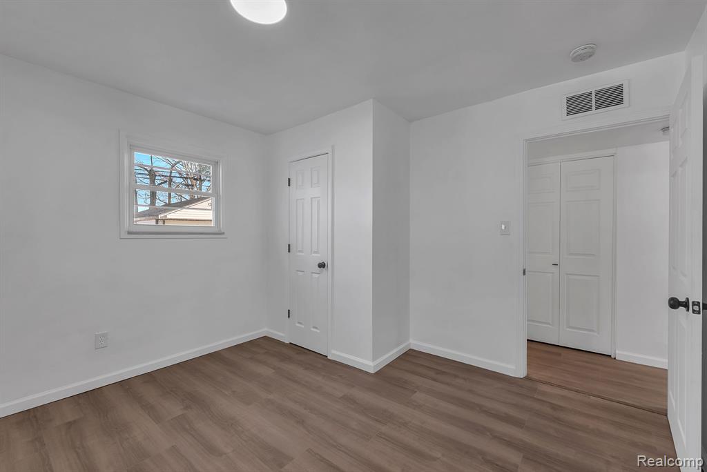 8029 Roosevelt Street, Taylor, MI 48180 — Photo 21