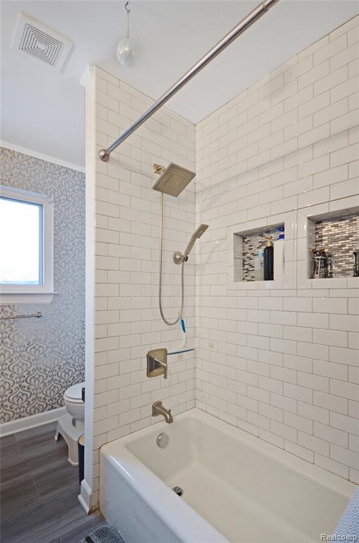 9015 Headley Drive, Sterling Heights, MI 48314 — Photo 18