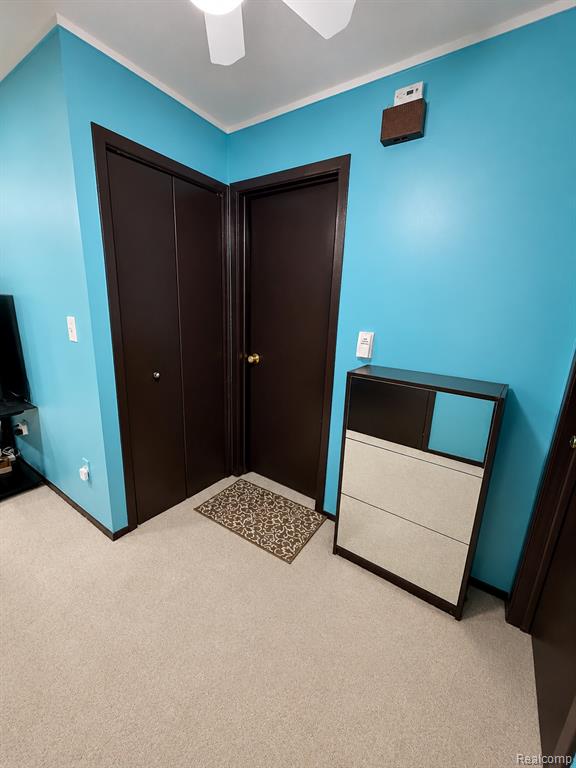 8401 18 Mile Road, 94, Sterling Heights, MI 48313 — Photo 10