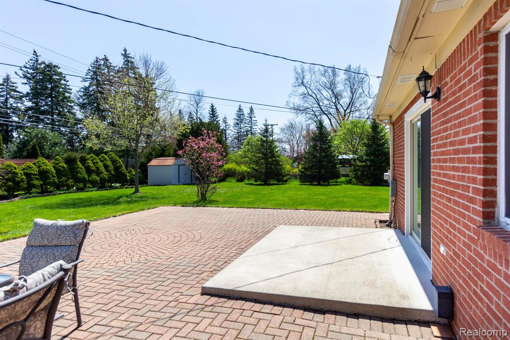 27948 Green Willow Street, Farmington, MI 48331 — Photo 57