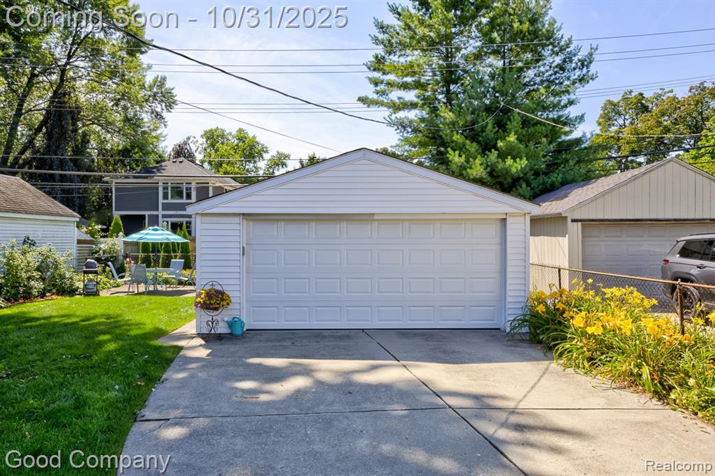 719 N Blair Avenue, Royal Oak, MI 48067 — Photo 37