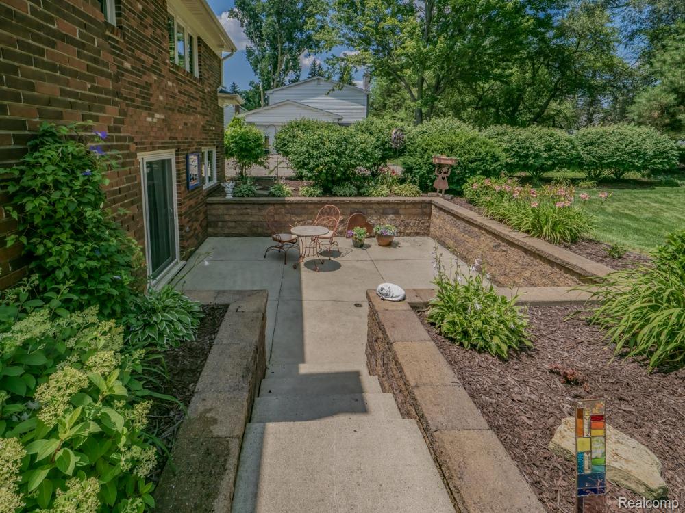 4923 Dusk Drive, Utica, MI 48316 — Photo 37