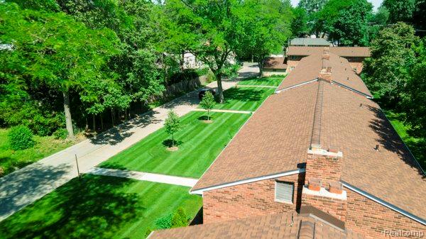 516 NEFF Lane Lane, Grosse Pointe, MI 48230 — Photo 14