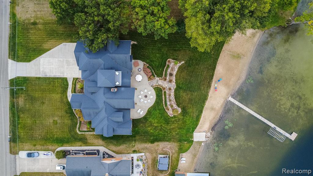 302 Tanview Drive, Oxford, MI, 48371