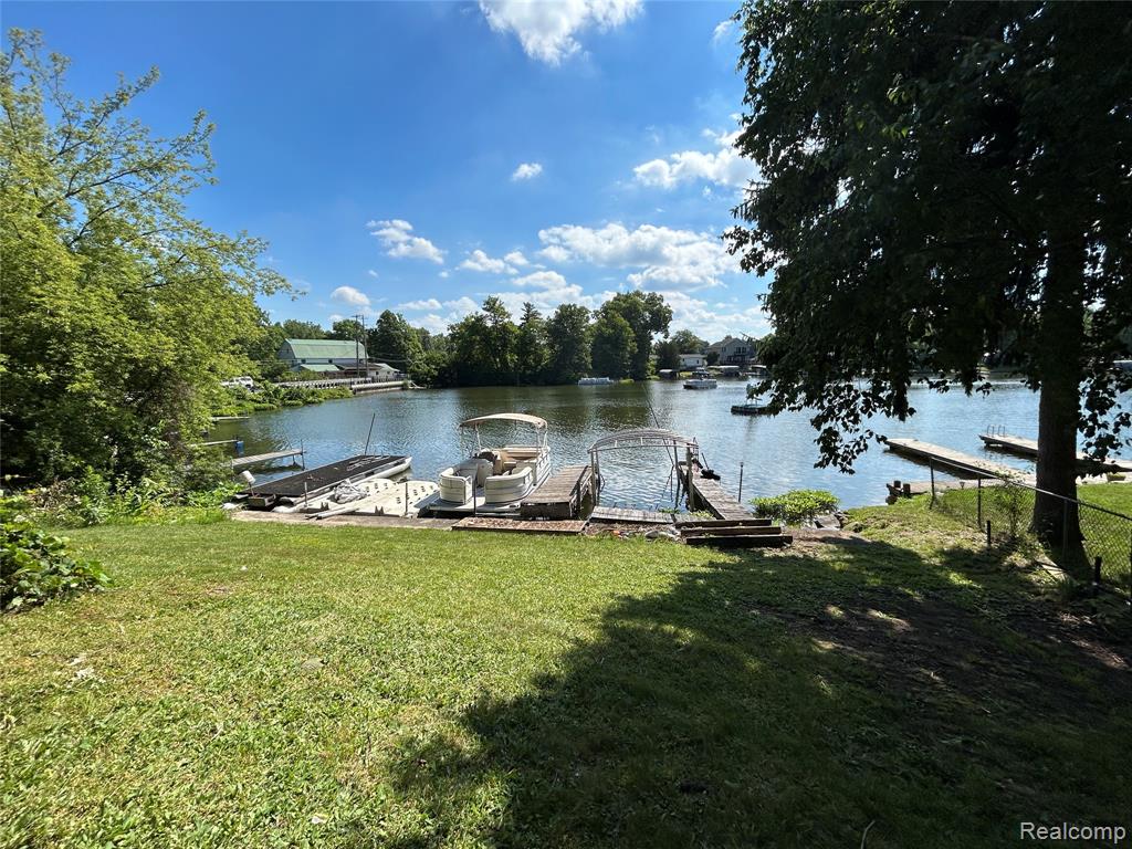 16185 Seymour Road, Linden, MI 48451 — Photo 2