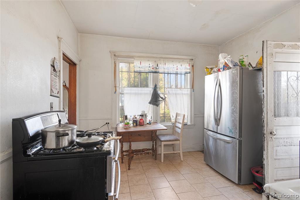 3894 Lillibridge Street, Detroit, MI 48214 — Photo 9