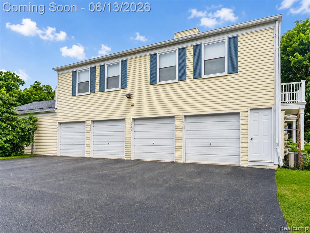 1442 Mariner Drive, Walled Lake, MI 48390 — Photo 42