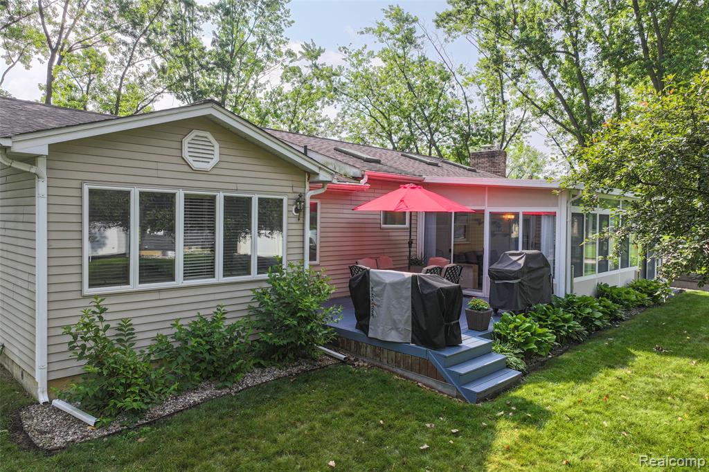 6242 Bedford Avenue, Flint, MI 48507 — Photo 9