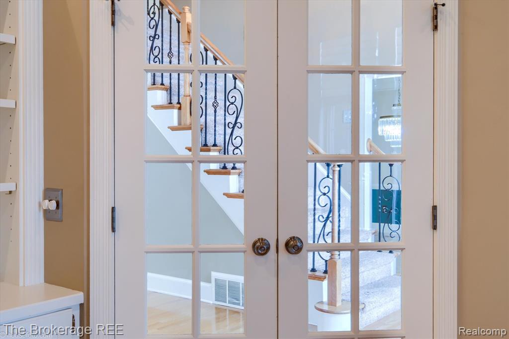 5475 Woodfield Parkway, Grand Blanc, MI 48439 — Photo 19