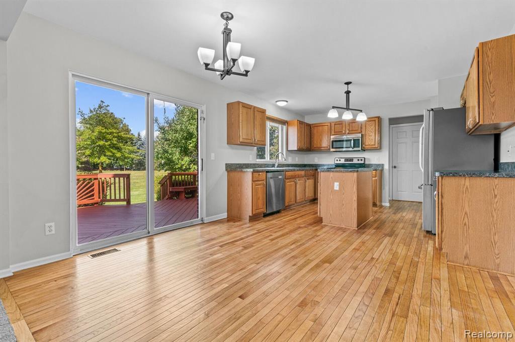 3975 Hopefield Court, Canton, MI 48188 — Photo 5