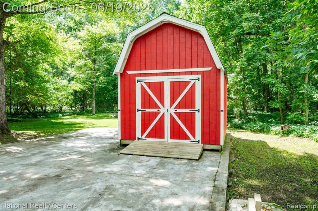 5223 Woodlane Road, Clarkston, MI 48348 — Photo 32