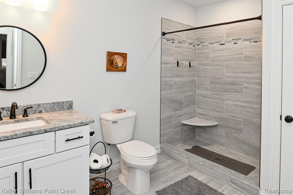 38 FOX HOLLOW Drive, Metamora, MI 48455 — Photo 44