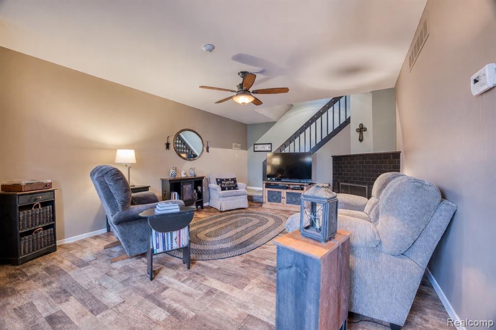 2131 Vine Way Drive, 96, Canton, MI 48188 — Photo 8