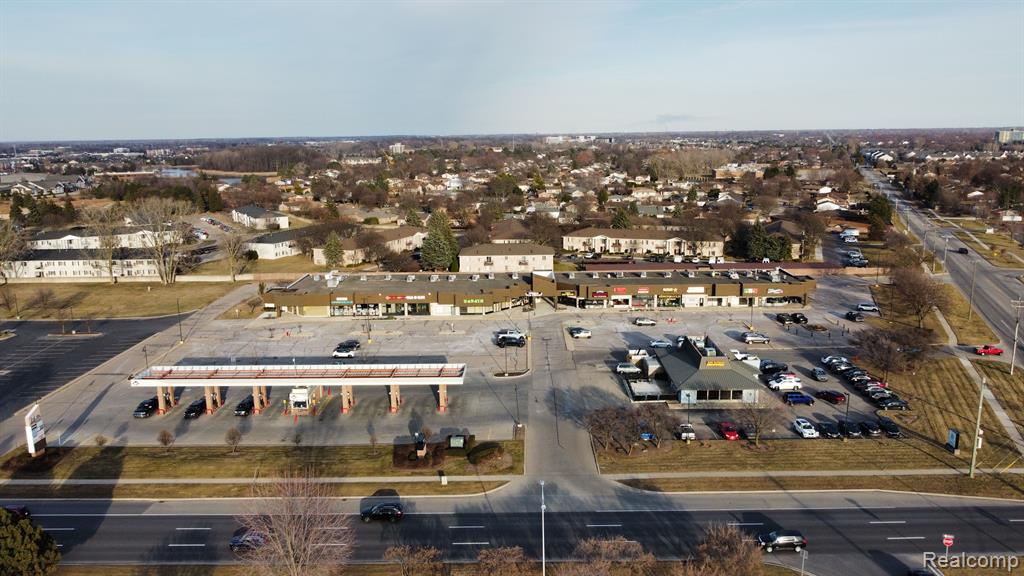 43632-43734 Schoenherr, Sterling Heights, MI 48313 — front exterior