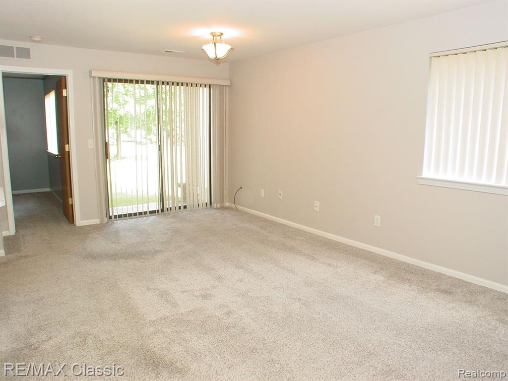 42776 LILLEY POINTE Drive, 171, Canton, MI 48187 — Photo 12