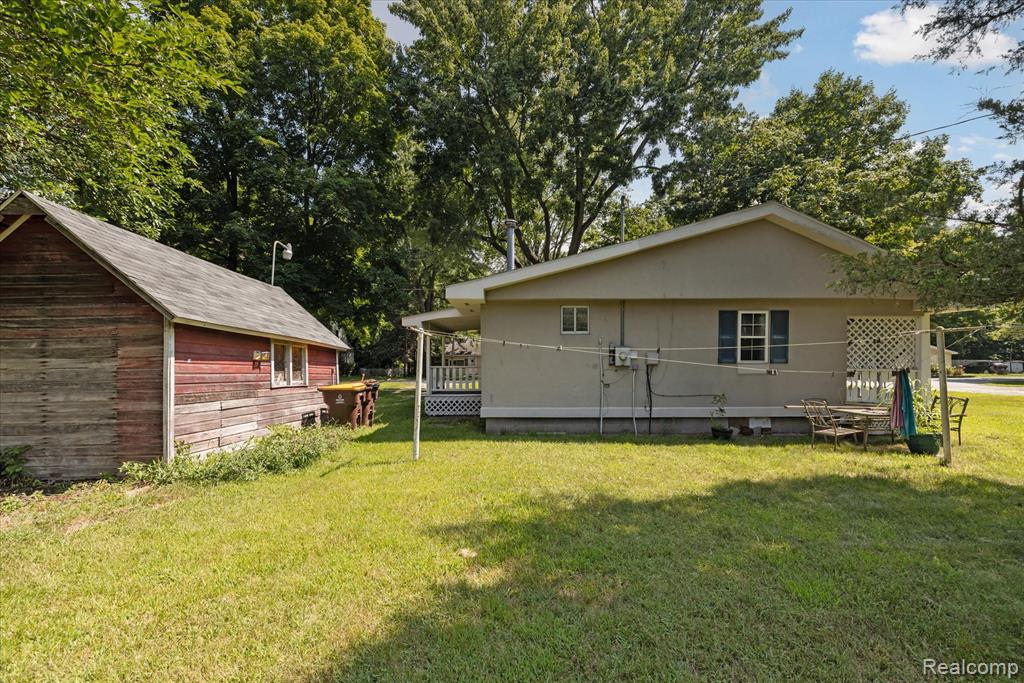 603 N Line Street, Chesaning, MI 48616 — Photo 19