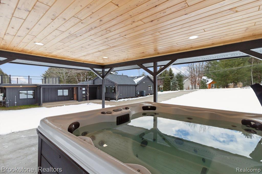 6245 W HIGGINS LAKE Drive, Roscommon, MI 48653 — Photo 88