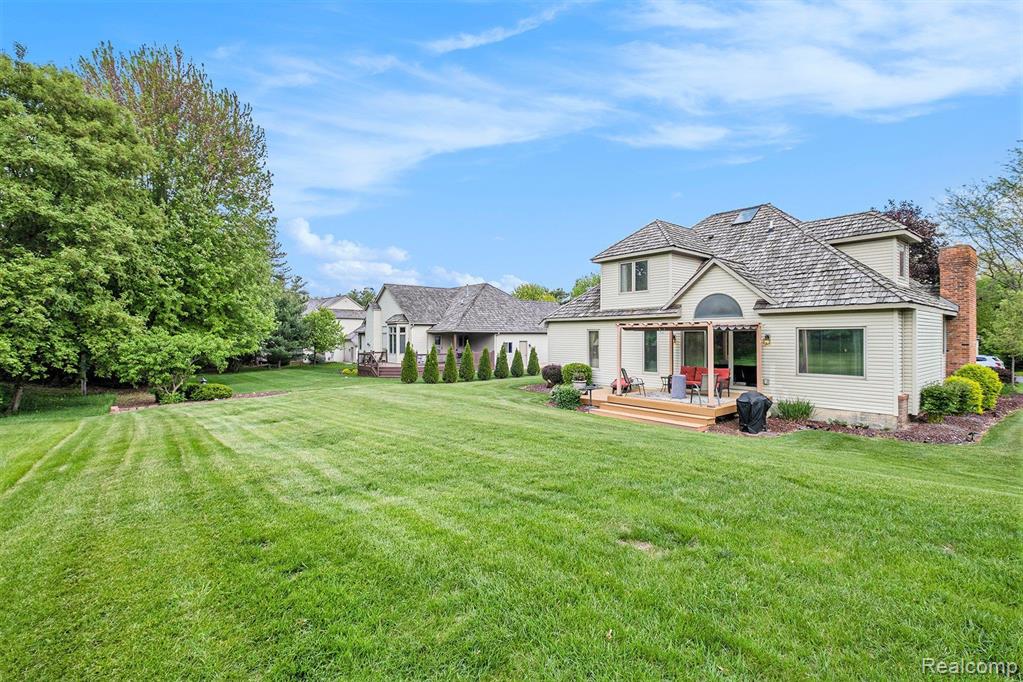 16480 DUSKLIGHT Drive, Fenton, MI 48430 — Photo 30